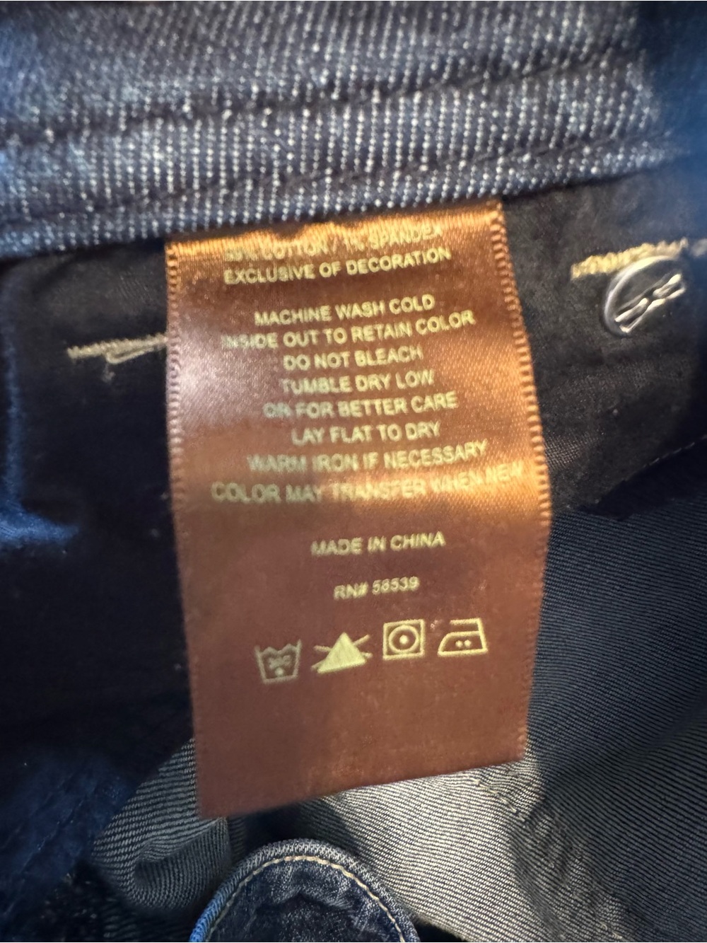 Kut From The Kloth Dark Wash Cropped Jeans with Cuffed Hem - Capri Sz 8 - Picture 10 of 12